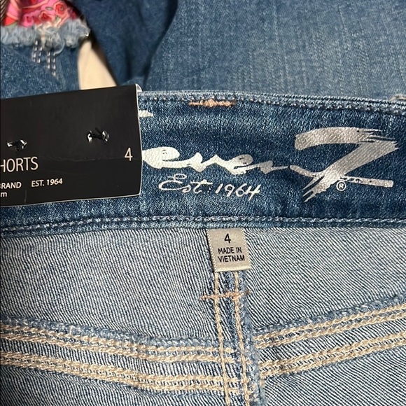 7 For All Mankind Blue Distressed mid rise stretch Jean Shorts 4 - Picture 9 of 9